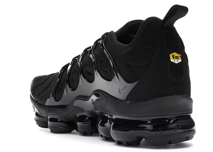 Nike Air VaporMax Plus Triple Black