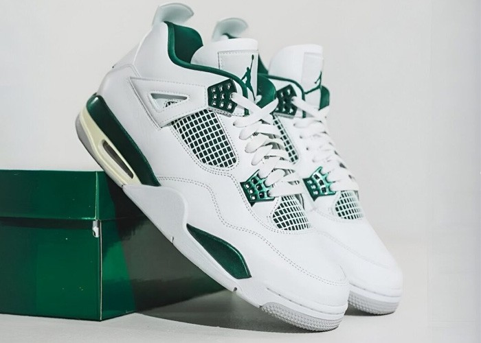 Air Jordan 4 Retro 'Oxidized Green' - FQ8138-103